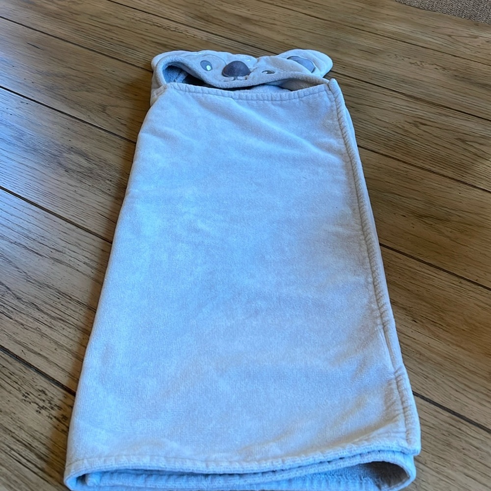 Bear Kid Hooded Towel Pottery Barn - Picture 10 of 11